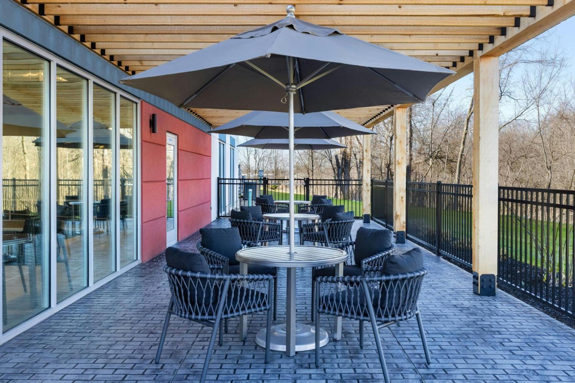 Towneplace Suites By Marriott Geneva At Spire Academy Dış mekan fotoğraf