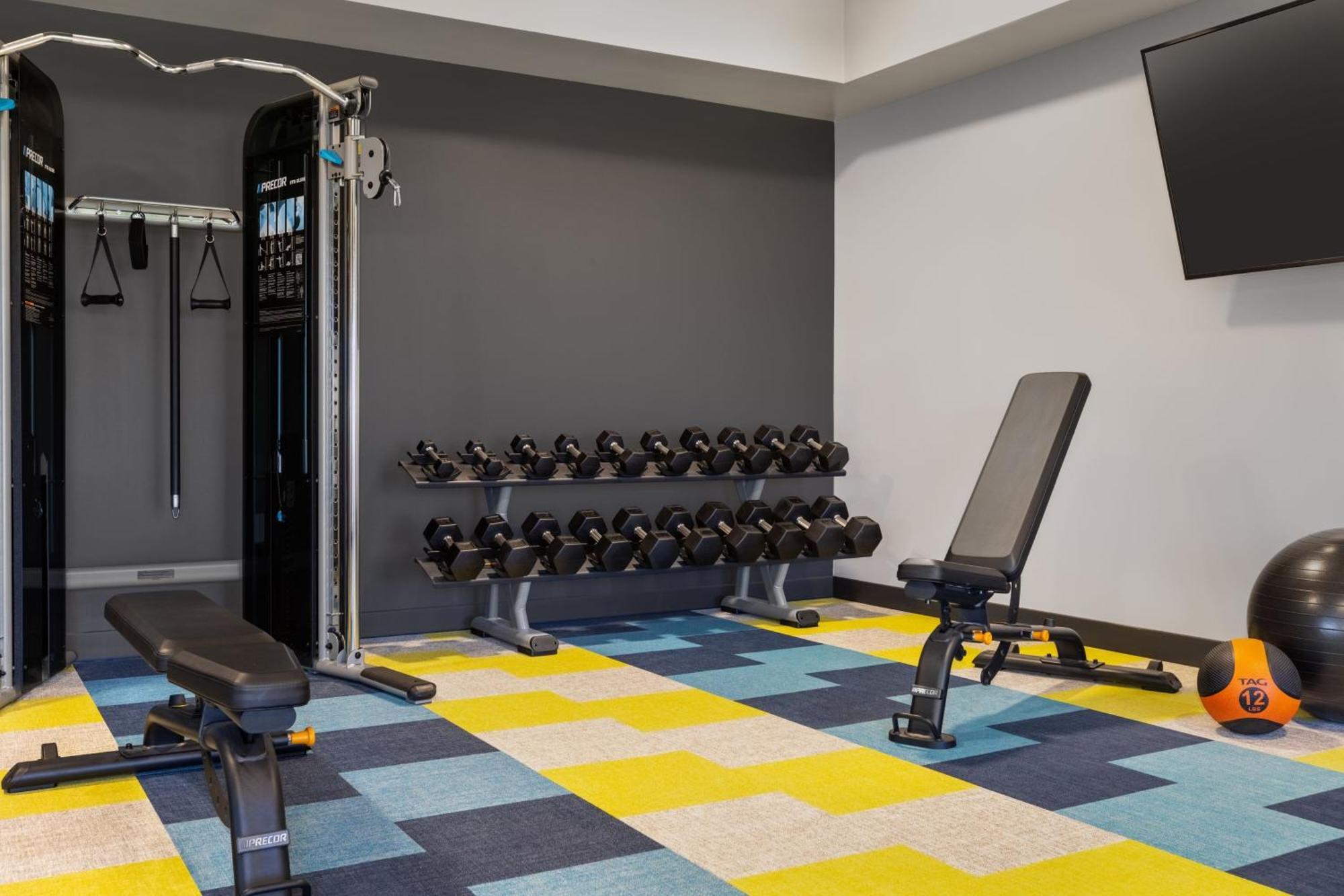Towneplace Suites By Marriott Geneva At Spire Academy Dış mekan fotoğraf