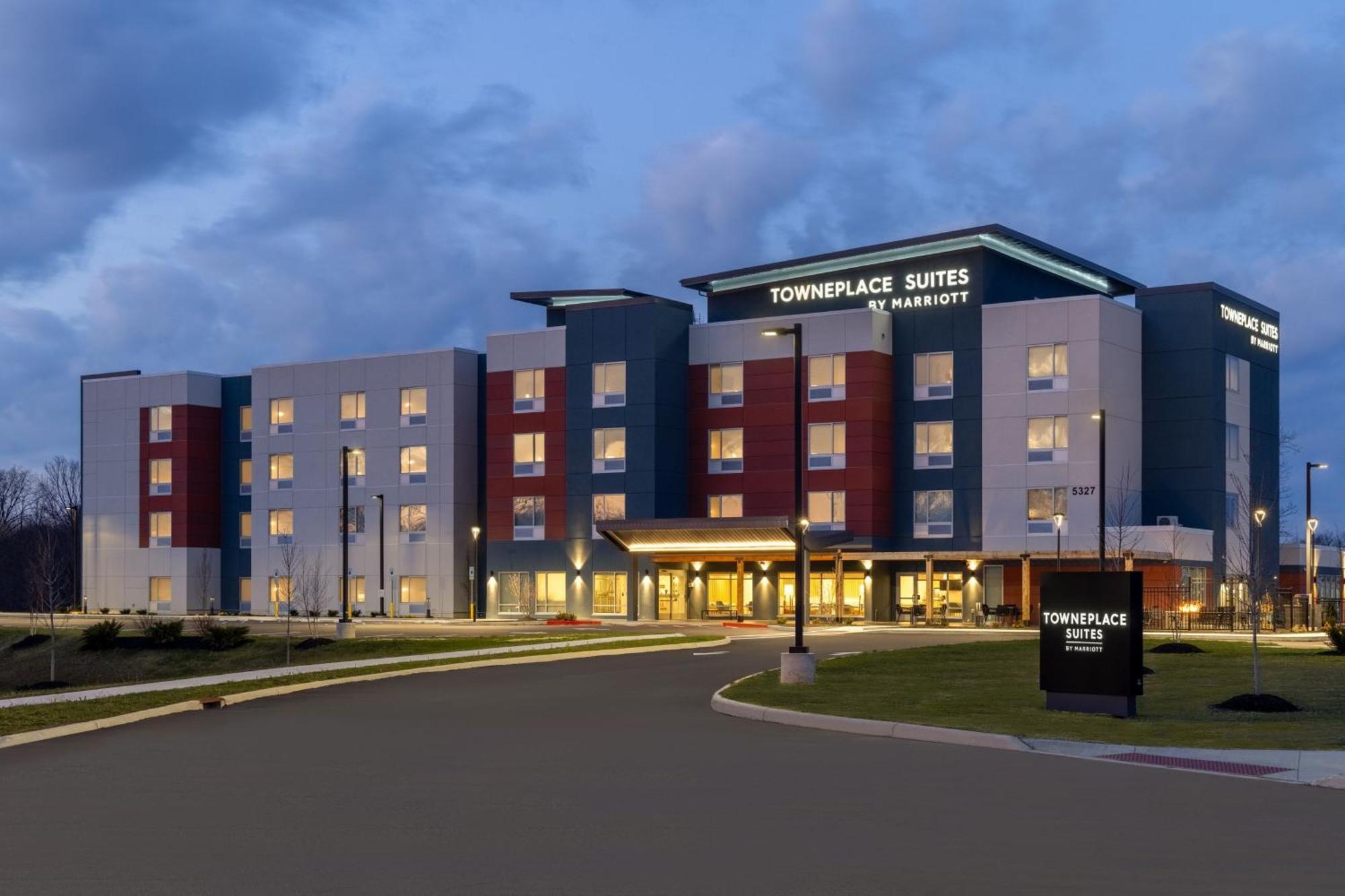 Towneplace Suites By Marriott Geneva At Spire Academy Dış mekan fotoğraf