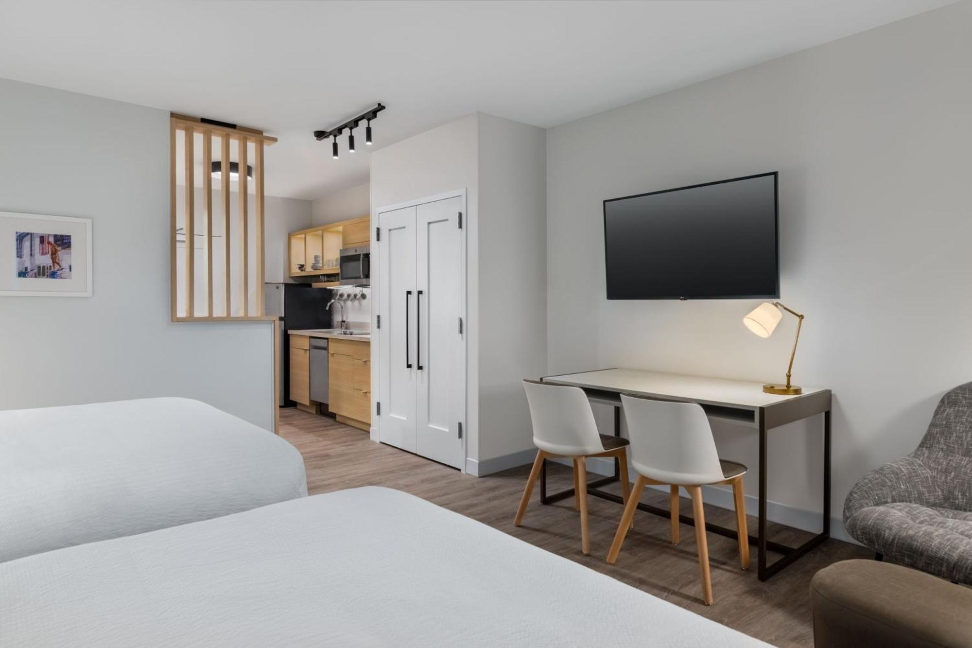 Towneplace Suites By Marriott Geneva At Spire Academy Dış mekan fotoğraf