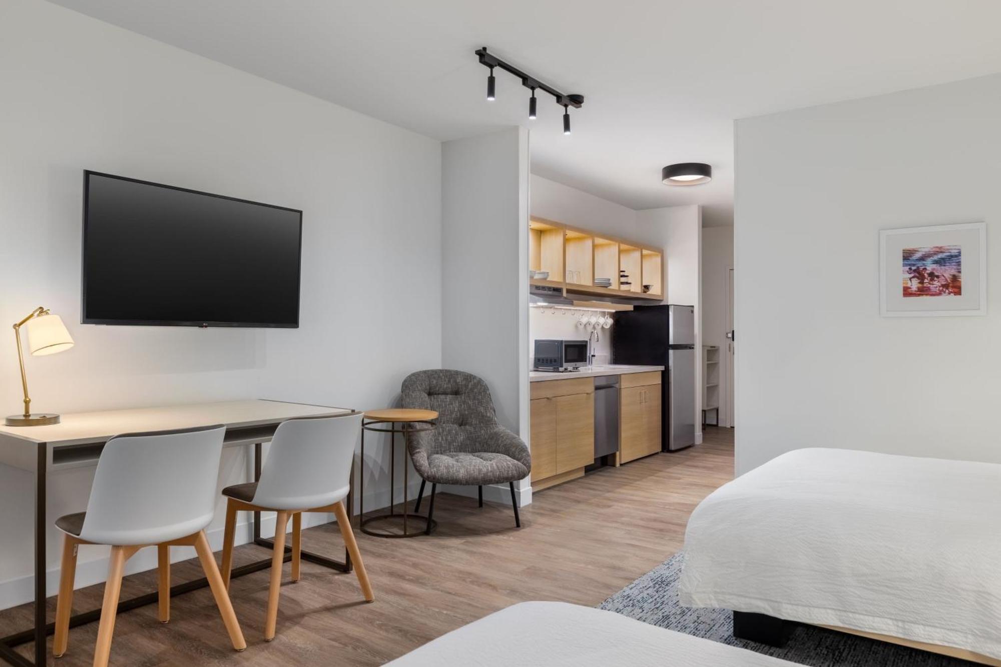 Towneplace Suites By Marriott Geneva At Spire Academy Dış mekan fotoğraf